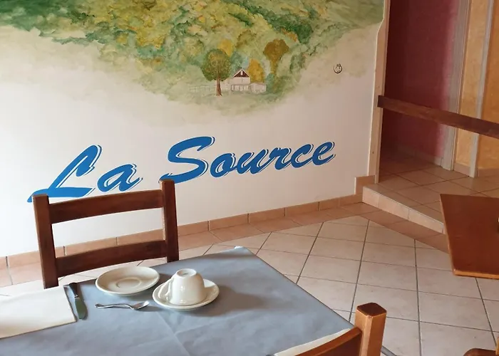 La Source Jacquet Depuis 1954 Et Hotel 3*